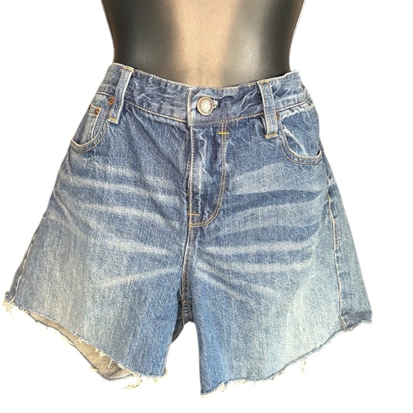 J. Crew Pants - J. Crew woman’s denim blue jean shorts size 31 100% cotton raw hem preloved